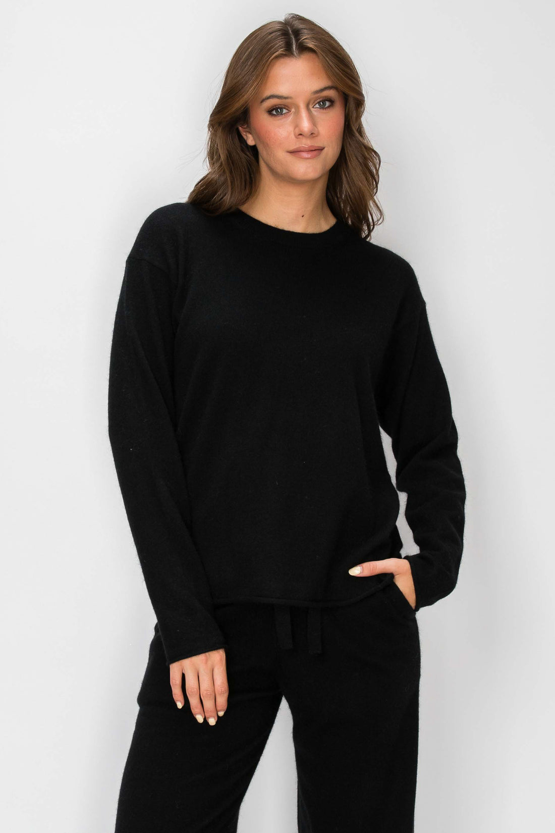 T1233 Cloudmere Raw Edge Pullover - Black