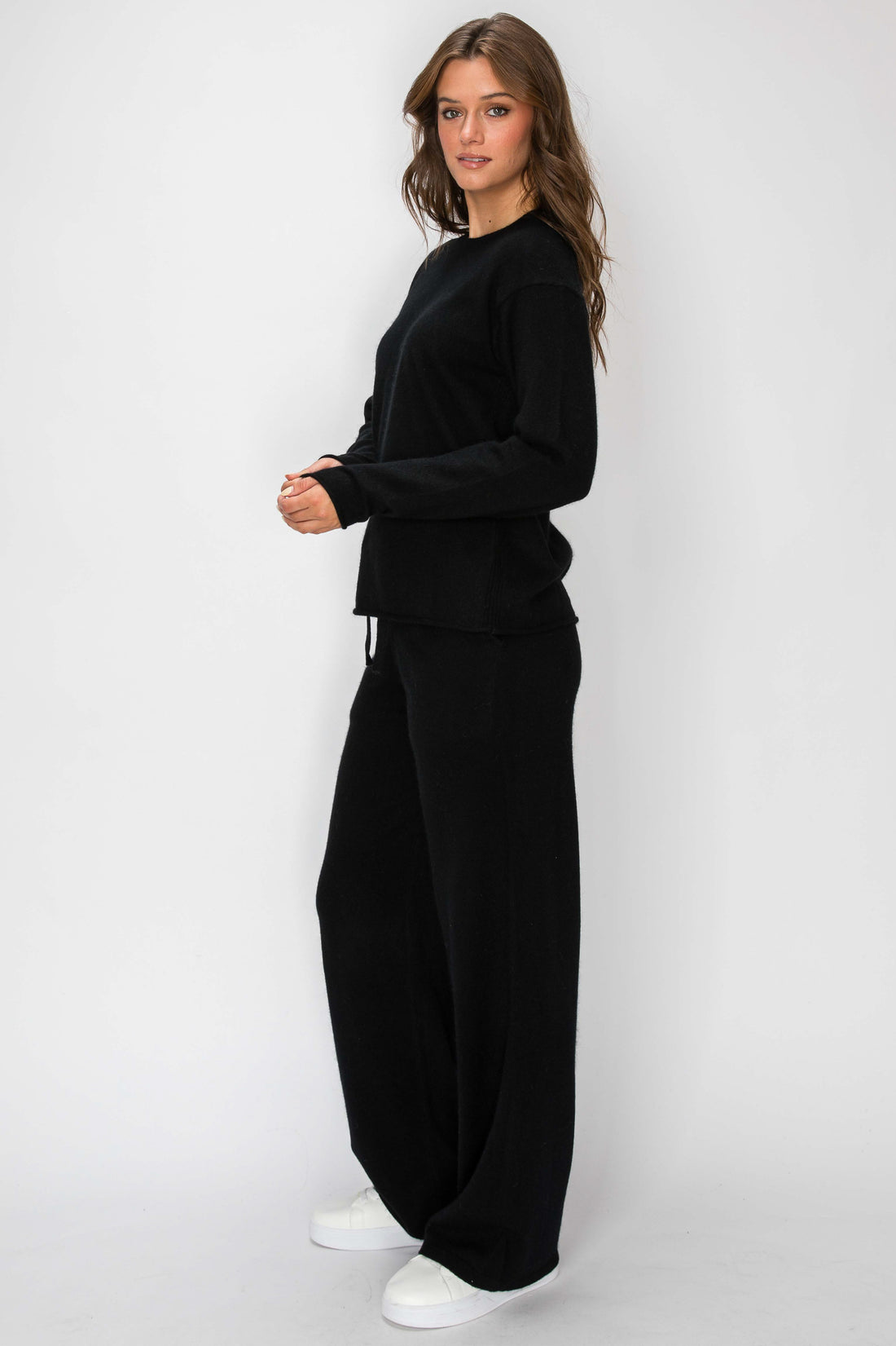T1233 Cloudmere Raw Edge Pullover - Black