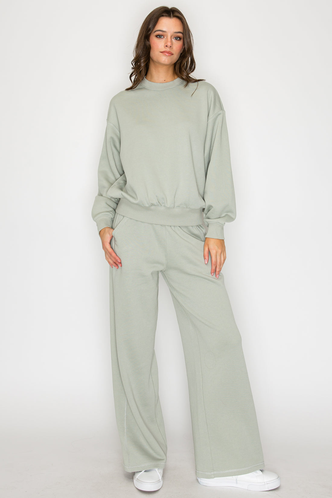Core Wide-Leg Sweatpant
