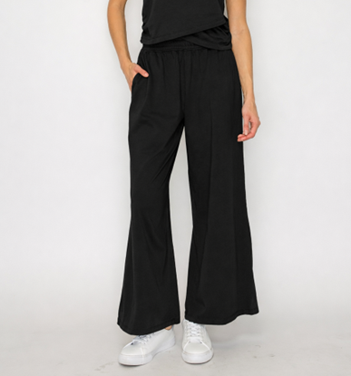 Relaxed Flow Wide-Leg Pants